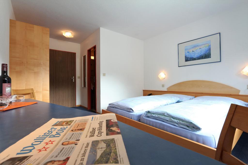 Hotel Garni Domino Saas-Fee Eksteriør bilde